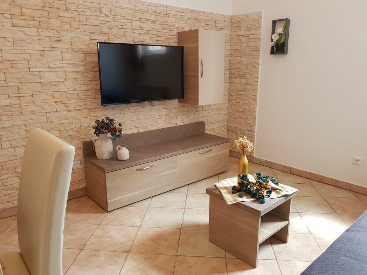 Apartment Taja Ližnjan Dış mekan fotoğraf