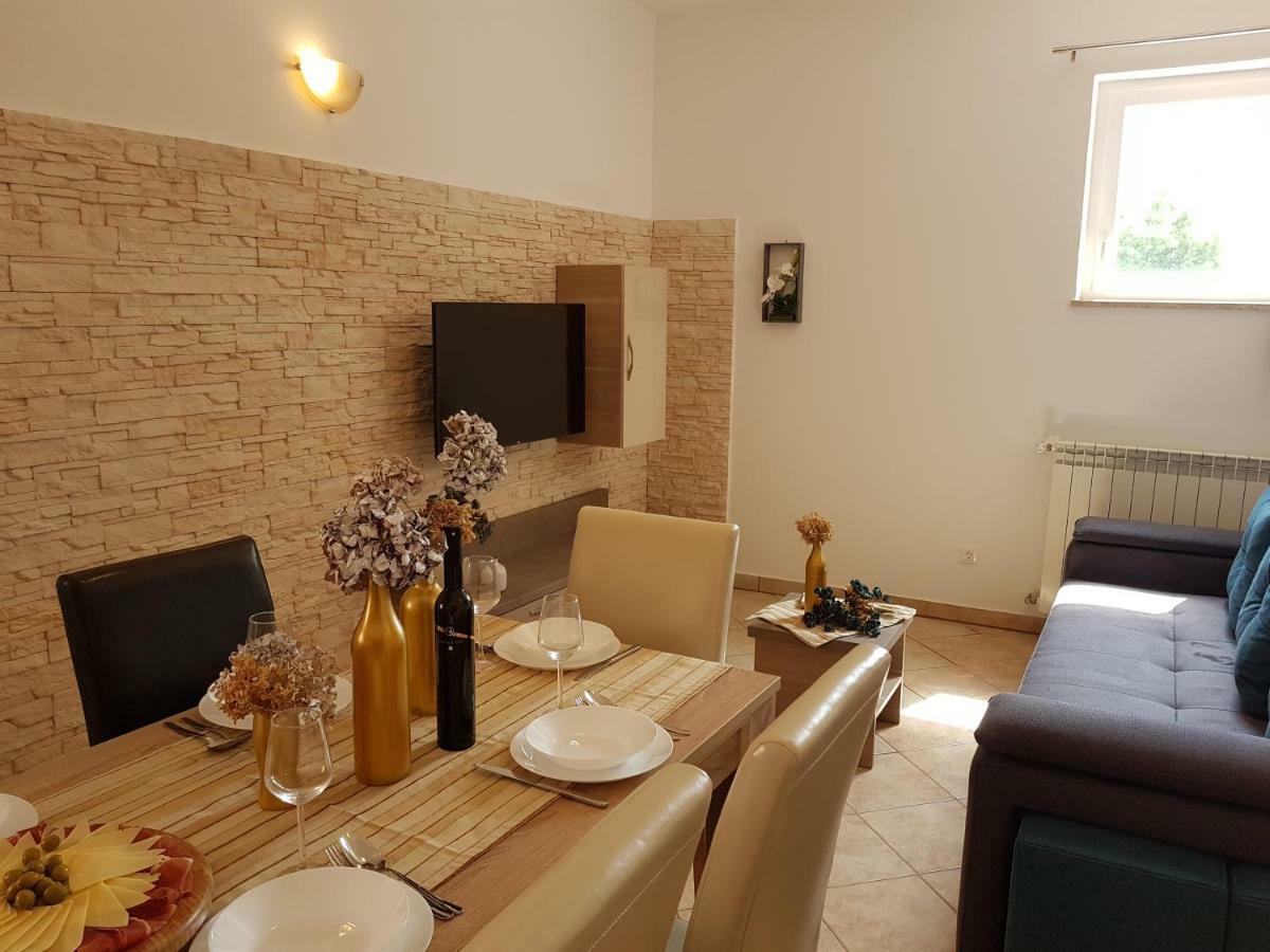 Apartment Taja Ližnjan Dış mekan fotoğraf